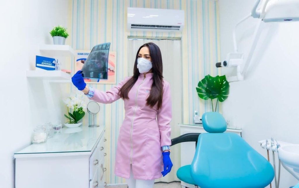 40 Dentists Share The Best Qualities Of Dental Assistants